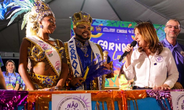 Blocos tomam avenida e abrem o Carnaval de Rua de Lages