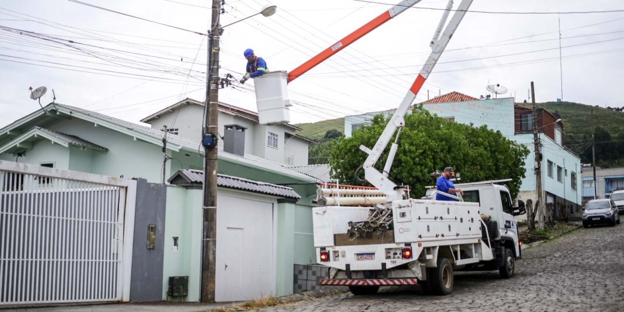 Bairro Santa Rita recebe 140 novos pontos de LED e inicia revolução na iluminação pública de Lages