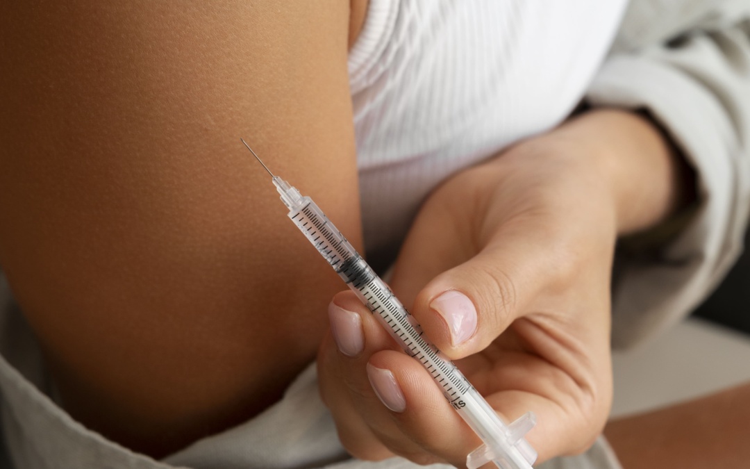 Descarte correto de agulhas e seringas evita riscos à saúde pública e ao meio ambiente