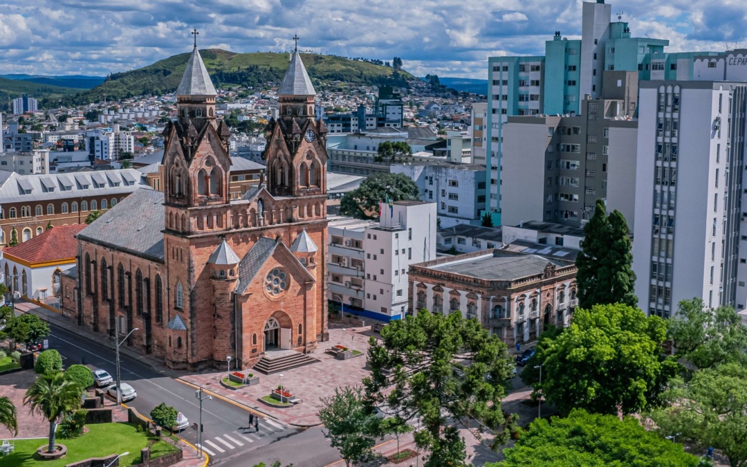 Prefeitura concede aumento histórico e atualiza Piso Mínimo Municipal dos servidores de Lages