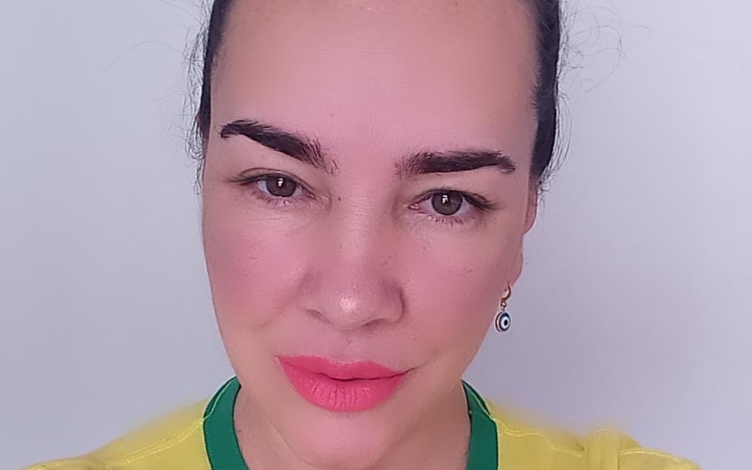 Assunto delicado, violência Doméstica por Alle Anttunes