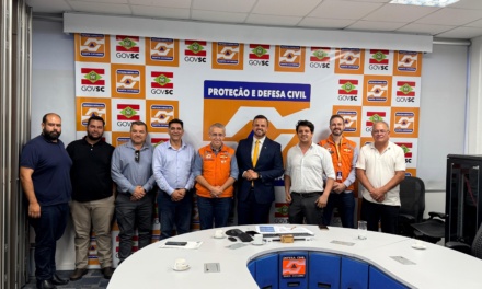 Deputado Lucas Neves anuncia caminhão-pipa para Campo Belo do Sul