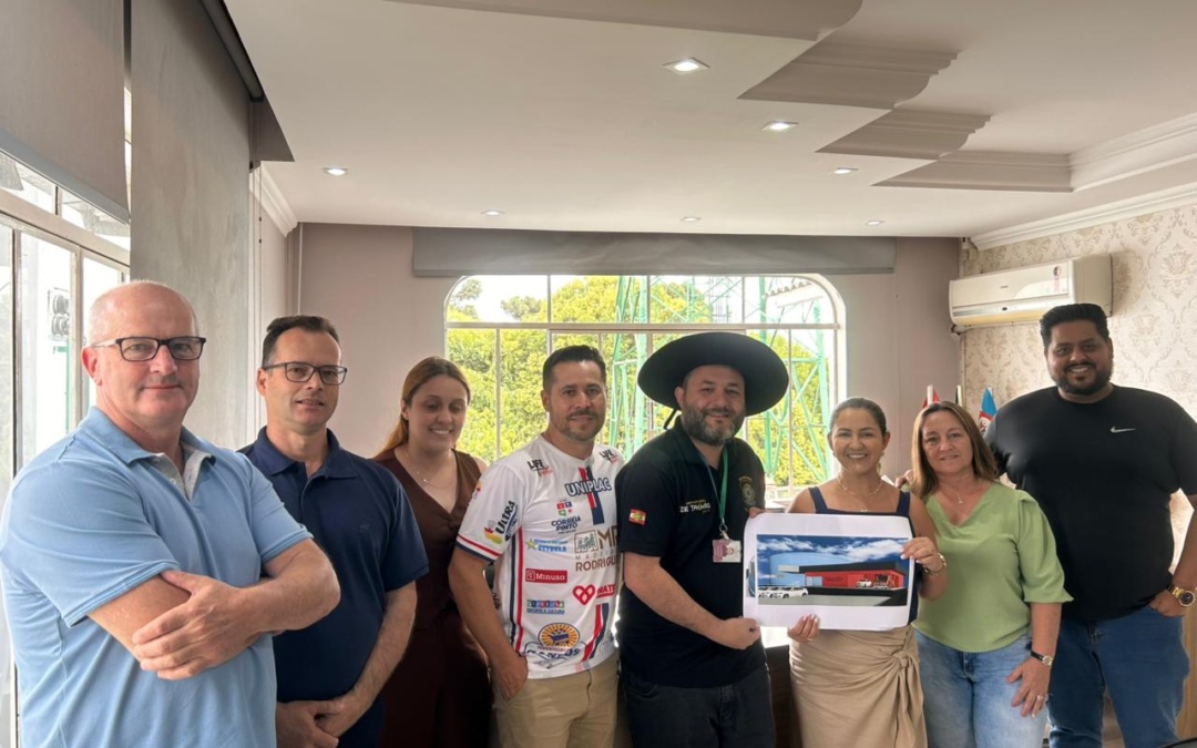 Zé Trovão atende pedido da Prefeitura de Correia Pinto e destina R$ 600 mil para reforma e ampliação do Centro de Eventos