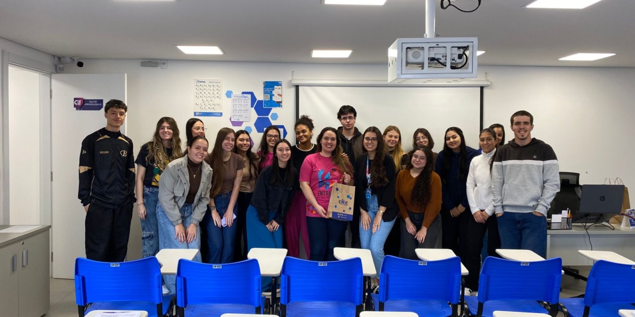 Núcleo de Marketing e Vendas da ACIL realiza palestras sobre marketing pessoal para jovens aprendizes do CIEE