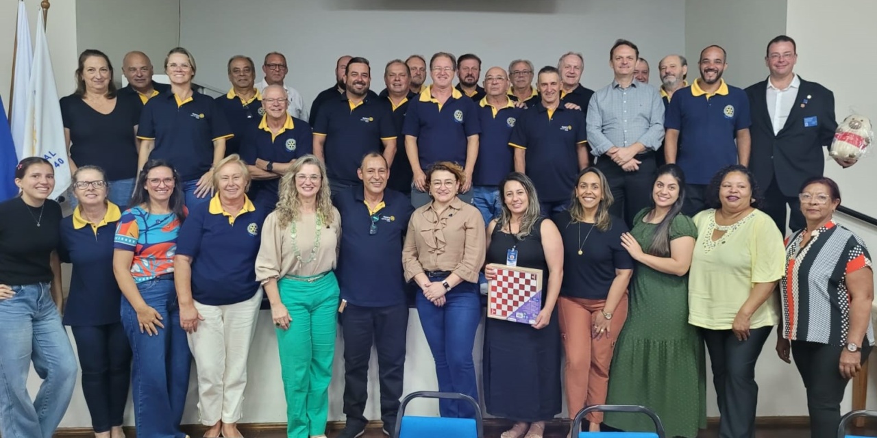 Parceria solidária: Assistência Social recebe doação de materiais esportivos e de recreação do Rotary Club Coral destinados ao SAICA