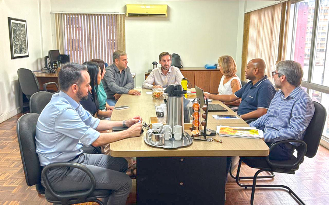 Prefeitura de Lages e Cohab-SC alinham ações para regularização documental de famílias em loteamentos do município