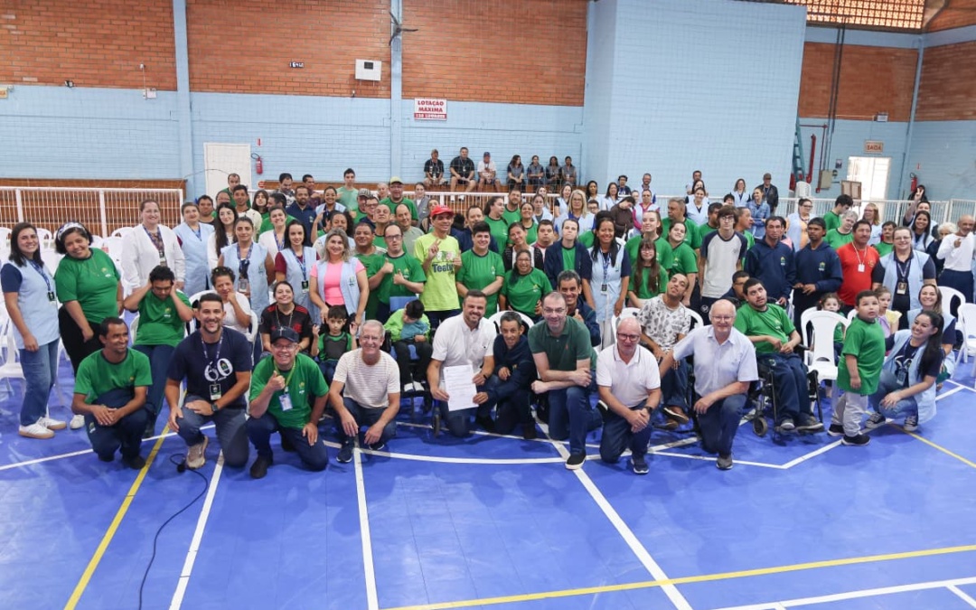 Lucas Neves entrega novos recursos à APAE de Lages e consolida maior investimento parlamentar na instituição