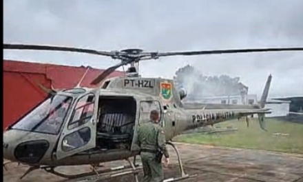 Helicóptero Águia realiza pouso de emergência em Lages após pane em voo