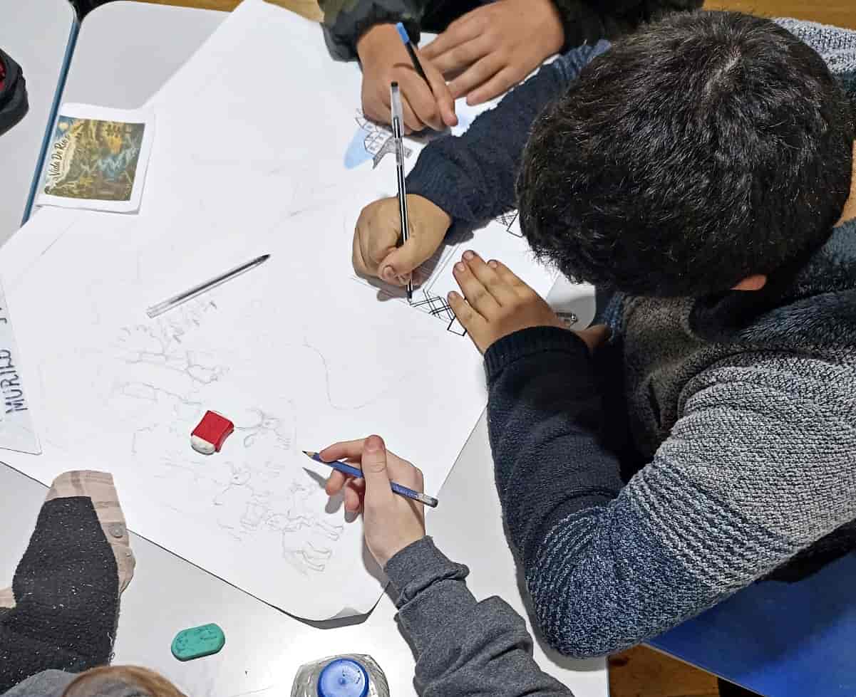 Estudantes transformam canções da Sapecada em galeria da cultura nativista